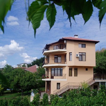 Villa Prolet General-Kantardzhievo 객실 사진