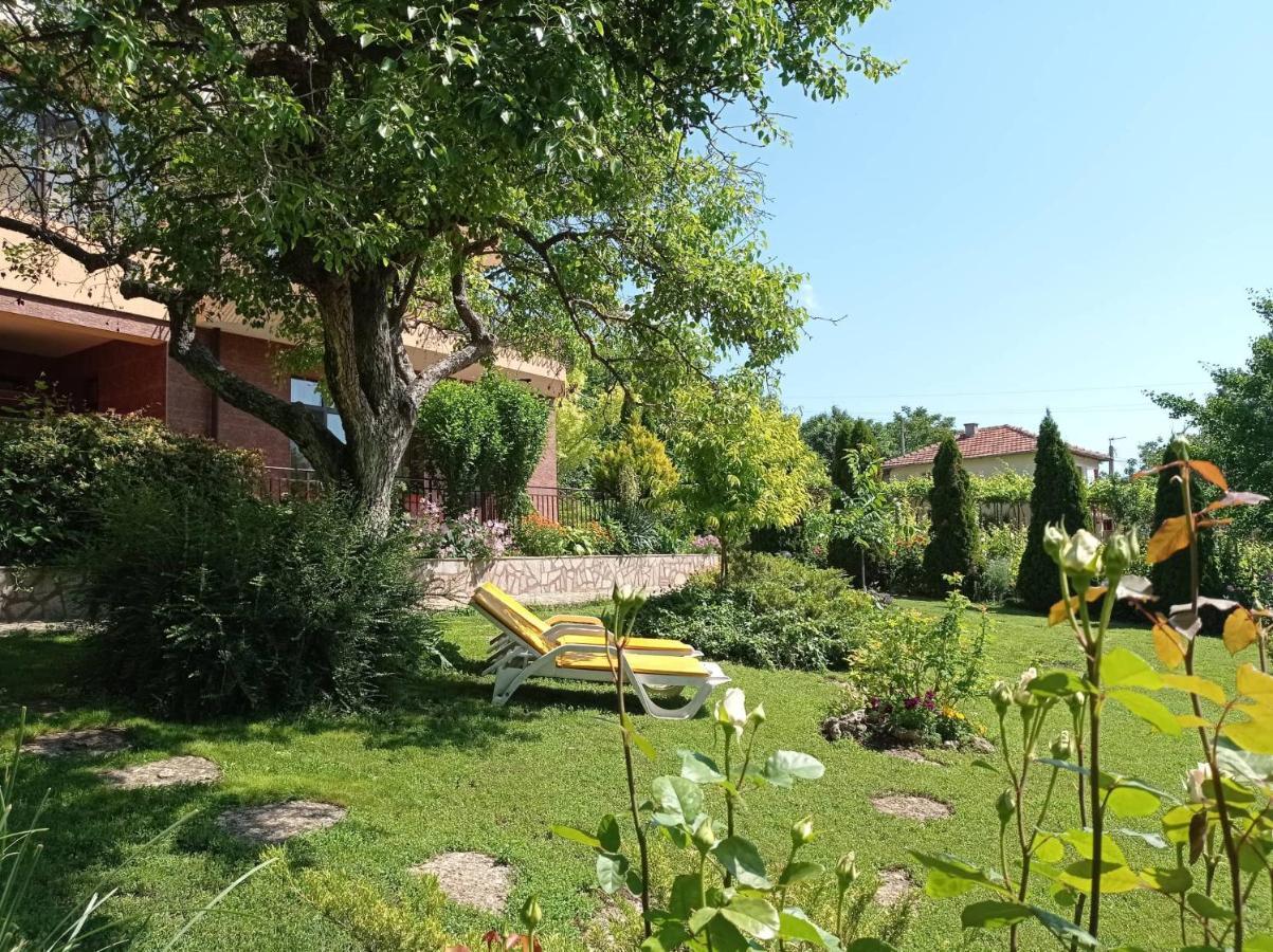 Villa Prolet General-Kantardzhievo 외부 사진