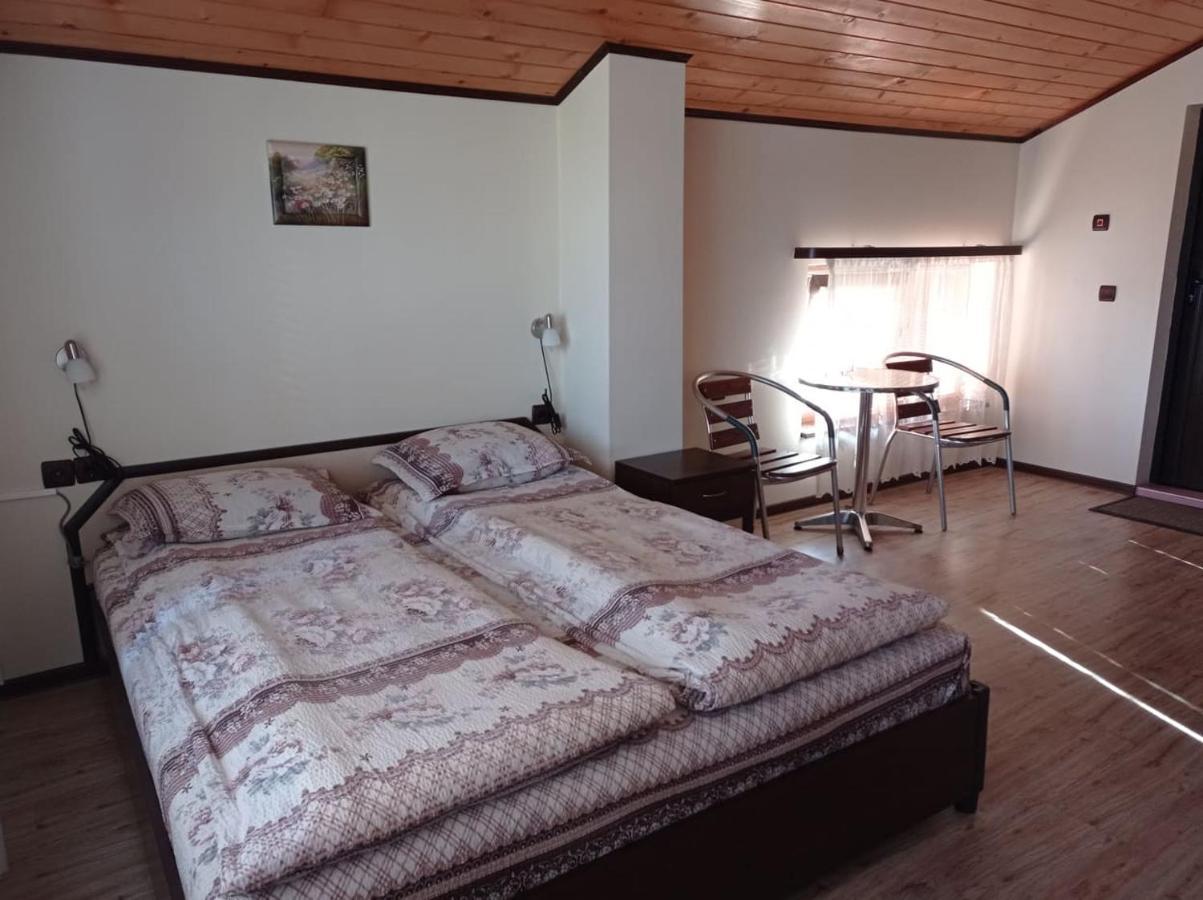 Villa Prolet General-Kantardzhievo 외부 사진