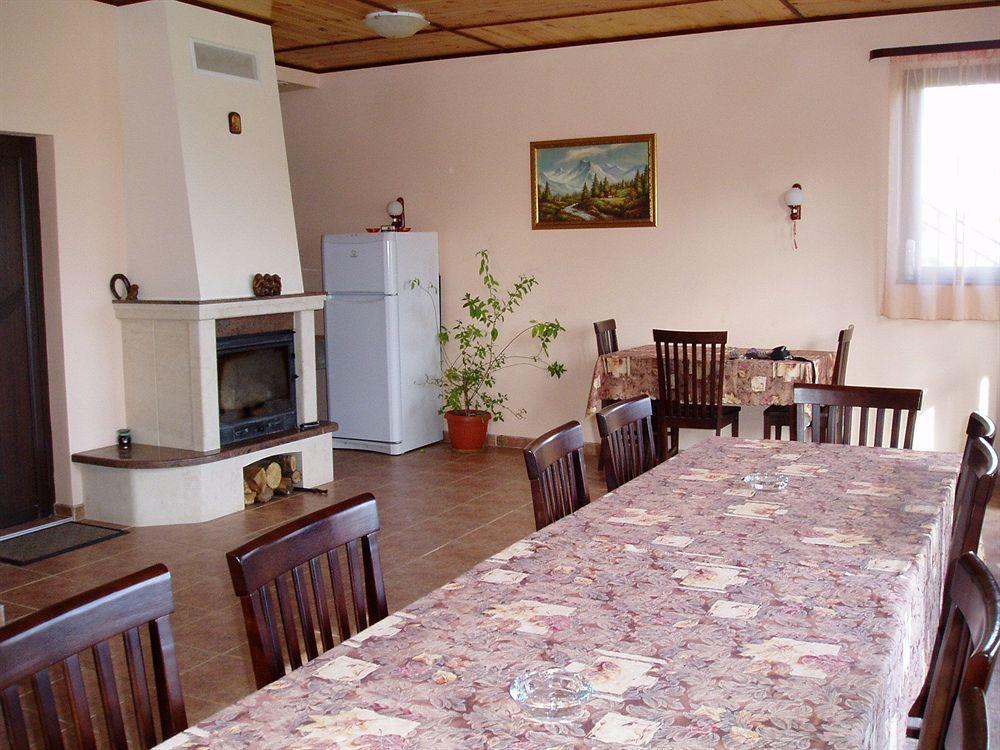 Villa Prolet General-Kantardzhievo 외부 사진